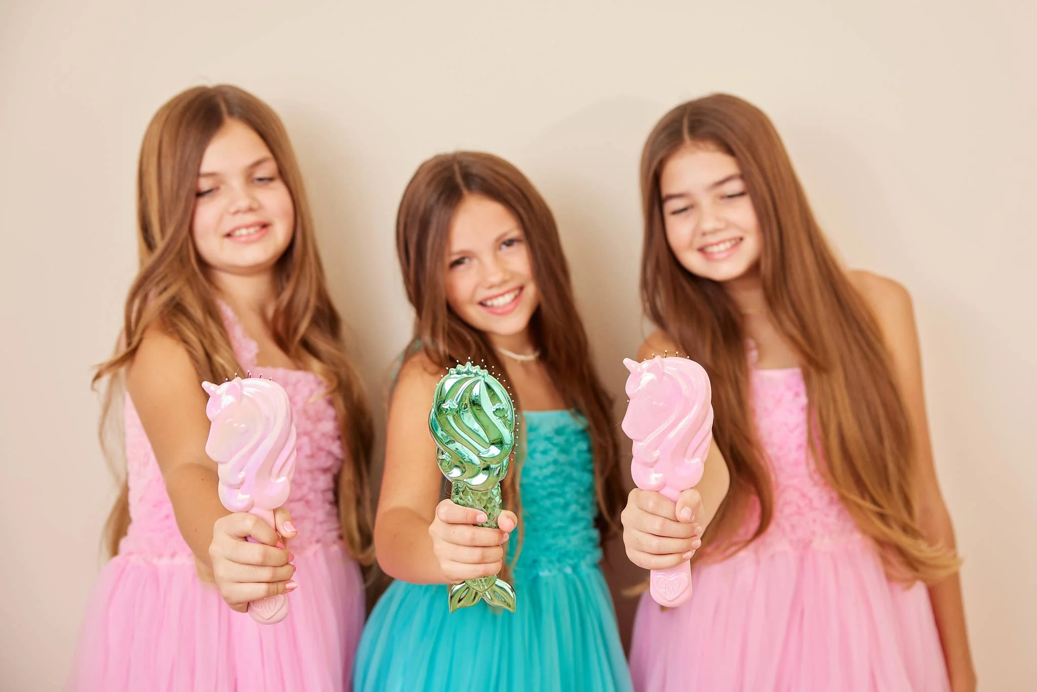 Unicorn Hair Detangler Brush For Kids - Image 5